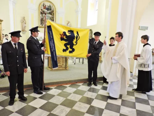 Slavnostní vyšívaná vlajka Stará Říše