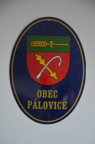 smaltovaná oválná cedule Pálovice