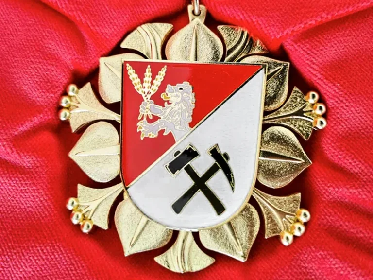 insignie Hůry